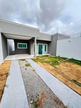 004 - CASA TERREA NO ARAÇAGY / AV. NORTE / 3 QTS / 1 SUITE / 1 SEMI - SUITE / FALE COMIGO