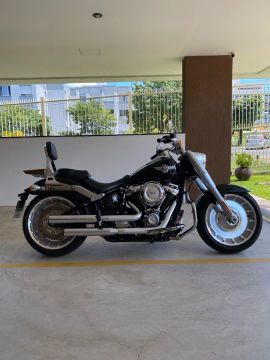 Harley Davidson Fat Boy 2019 com acessórios