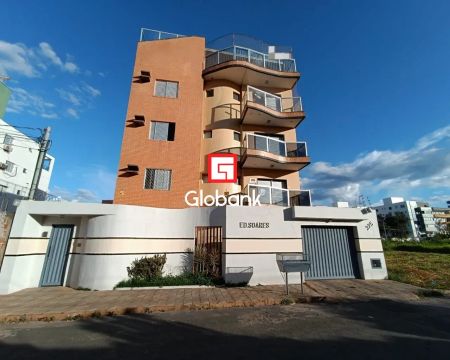 Apartamento em Montes Claros, no bairro Morada do Sol, à venda.