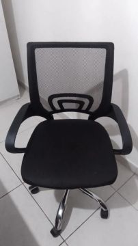 adeira de Escritório Otello DIR-002 - Base Cromada, Tela Mesh, Giratória