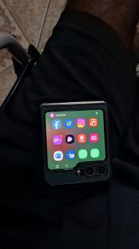 Galaxy Z Flip 5 de 512GB -  smartwatch 6 Classic