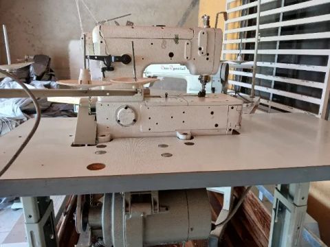 Máquina de costura industrial galoneira 