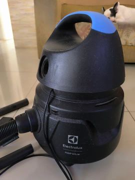 Aspirador de Pó Electrolux Hidrolux