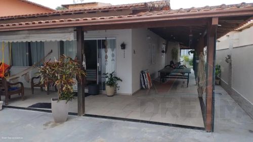 Casa para Venda em Rio das Ostras, Novo Rio das Ostras, 3 dormitórios, 1 suíte, 2 banheiro