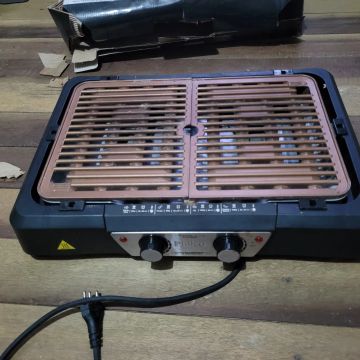 Churrasqueira Elétrica Philco Grill 1800W - Nova!