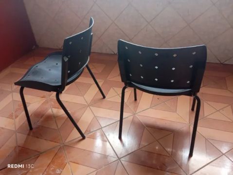 Par de Cadeiras de Escritório