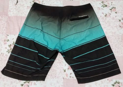 Bermuda Oakley Surf - Azul e Preto
