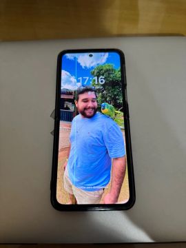 Samsung galaxy Zflip 3 