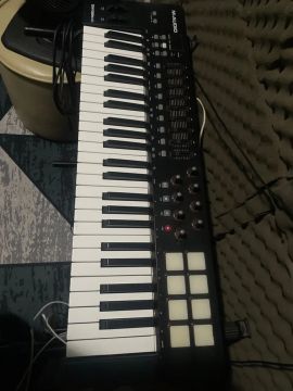 Teclado midi m audio oxygen 49 IV controladora