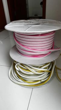 Fita led amarela e rosa