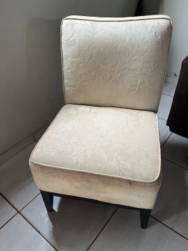 Poltrona Clássica em ótimo estado