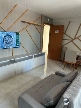 APARTAMENTO FINAMENTE DECORADO E MOBILIADO