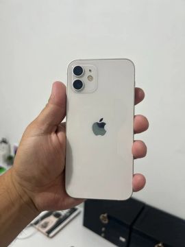 iPhone 12 