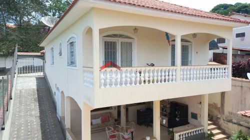 Casa em São Lourenço - Centro - São Lourenço/MG