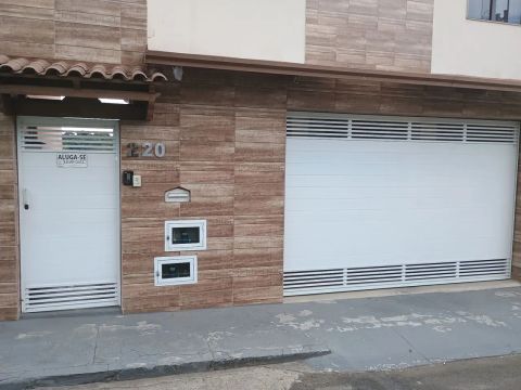 Aluguel de casa no bairro São Pedro 