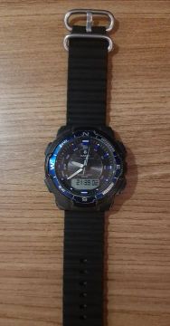 Casio SGW-500H com bússola analógica e termômetro
