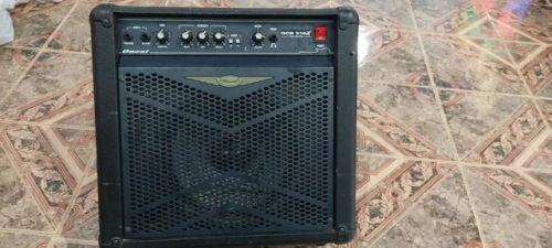 Amplificador Contrabaixo 70W RMS.