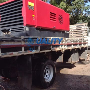 Compressor Chicago Pneumatic CPS 800-20 + Caminhão