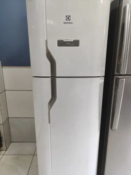 Geladeira Electrolux COM GARANTIA 