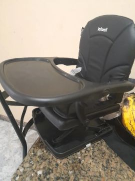 Cadeira de Alimentação Portátil Preta(aceito cartão de crédito)