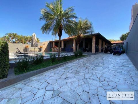Rancho com 5 dormitórios à venda, 244 m² por R$ 1.800.000 - Lago e Sol - Fronteira/MG