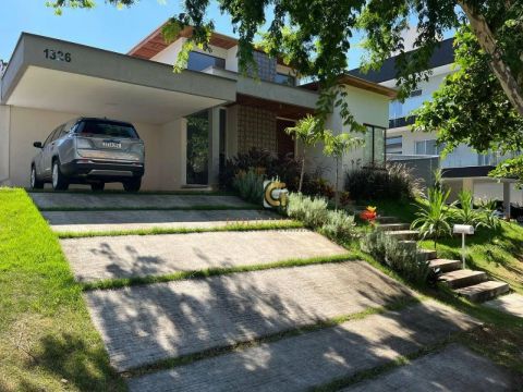 Casa com 4 dormitórios para alugar, 300 m² por R$ 15.310,00/mês - Parque Mirante Do Vale -