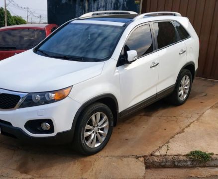 Sorento v6 sete lugares conservada pneus novos