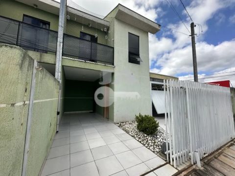 Sobrado com 3 quartos para alugar por R$ 2900.00, 100.00 m2 - UMBARA - CURITIBA/PR