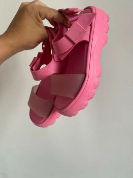 Sandália plataforma rosa