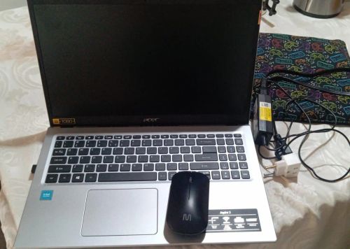 Notebook Acer - Tela 1080p - Ótimo estado