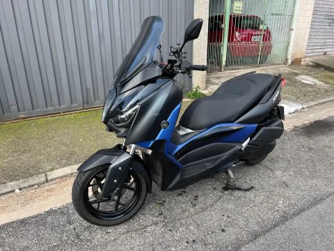 Yamaha XMax 250 2022 - só 9000km