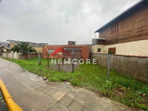 Lote em rua Londres - Eugênio Ferreira - Canela/RS
