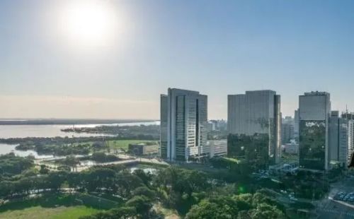 Libertas Imobiliária aluga sala comercial no empreendimento Prime Office, com uma linda vi
