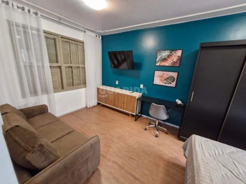 Apartamento com 1 dormitório no bairro Higienópolis