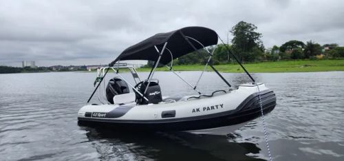 Vendo bote novo / troco carro 4x4