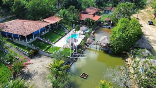 Linda pousada completa com 170.000m², 6 chalés e casa sede excelente em Milagres