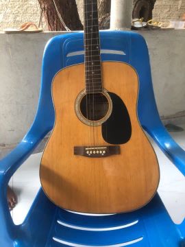 Vende-se violão elétrico 
