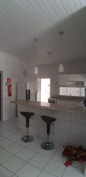 Casa no conj Planalto Uruguai na av. principal demolida e construída do zero com 3 Q sendo