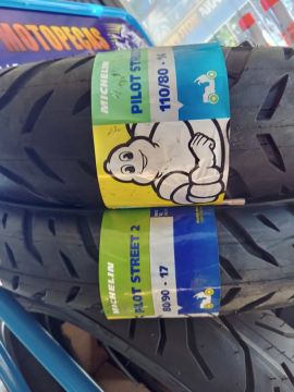 Pneus Michelin Pilot Street 2 - 80/90-17 e 110/80-14