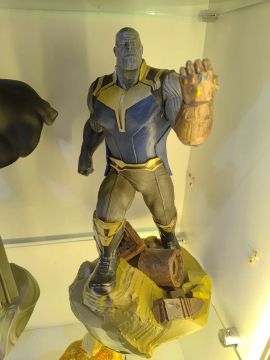  Thanos - Vingadores - Colecionável