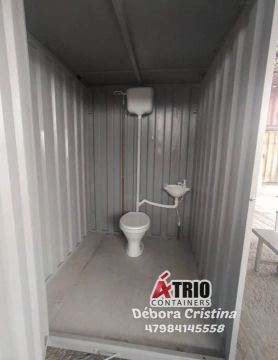 Containers banheiro com Vaso Sanitário e pia