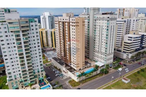 Apartamento de 1 Quarto, Desocupado, de Canto, Nascente e Andar Alto - 38m² - Res. Uno - Á