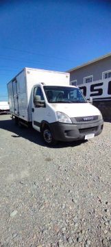 Iveco Daily 55C17 4x2 baú 