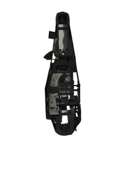 Suporte Maçaneta Dianteira Esquerda Peugeot 208 21/24 