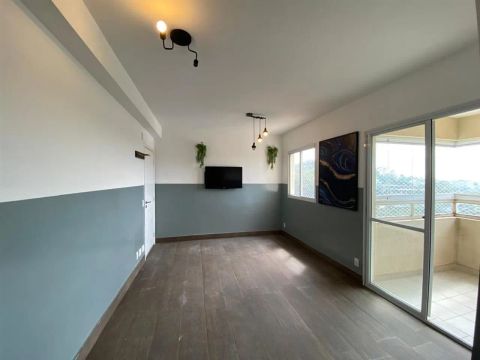 Apartamento em Alphaville av aruanã, 72m 3 qtos 1 vg 3.800 cond 792.00
