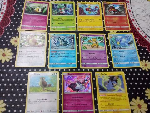 Cartas Pokémon - lote com 21 cartas