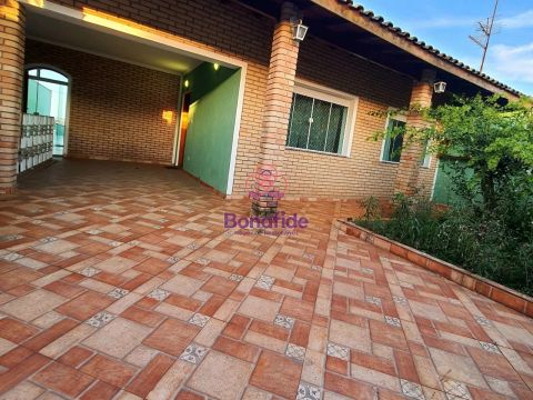 CASA PARA LOCAÇÃO, LOCALIZADA NO BAIRRO JARDIM DO LAGO, NA CIDADE DE JUNDIAÍ.