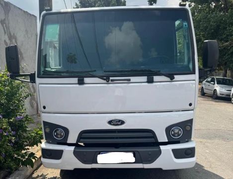 Caminhão Ford Cargo 816 Ótimo estado!