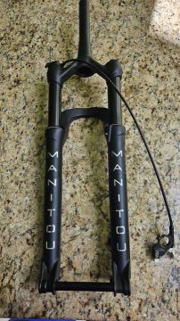 Suspensão Manitou Machete