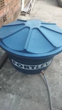 Caixa D'água 310 Litros Fortlev usada